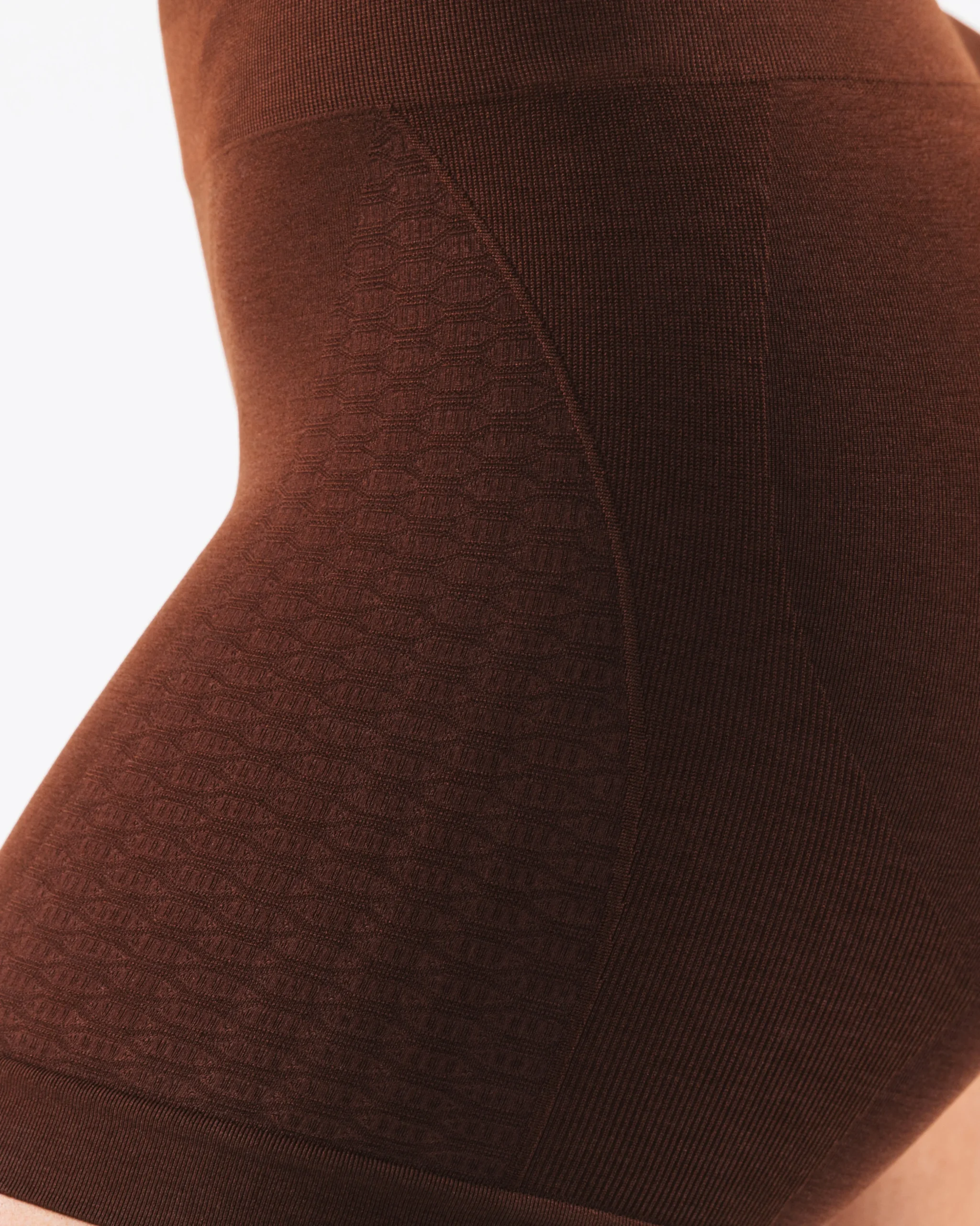 Amplify Contour Short 5"