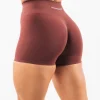 Amplify Short 4.5"