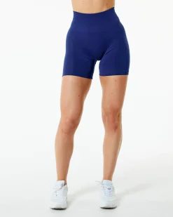 Amplify Short 4.5"