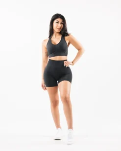 Amplify Short 4.5"