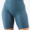 Aura Short 9"