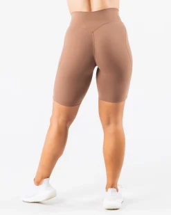 Aura Short 9